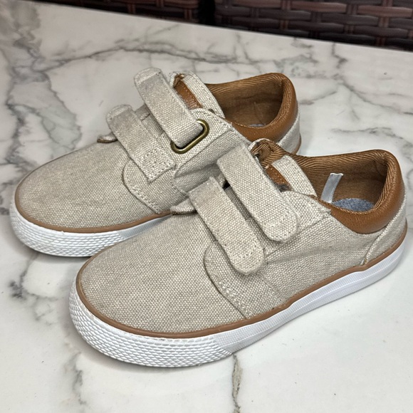 4/$15 The Children’s Place Kids Beige Canvas Velcro Sneakers - Picture 1 of 6